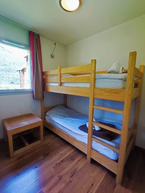 2 bedrooms, free WiFi, bed sheets, wheelchair access