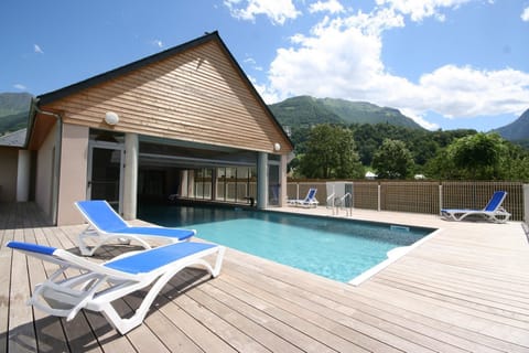 Indoor pool, outdoor pool