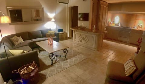 Enjoy a lovely evening in your home at Villa Oleander....