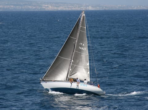 SAILING BOAT 33FEET TOUR INCLUDED Docked boat in Sant Agnello