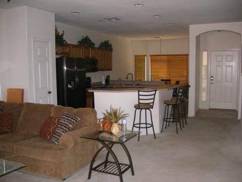 Private kitchen | Microwave, oven, stovetop, dishwasher