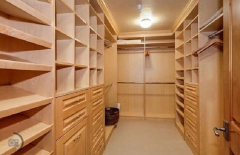 Main Master Bedroom's Walk in closet