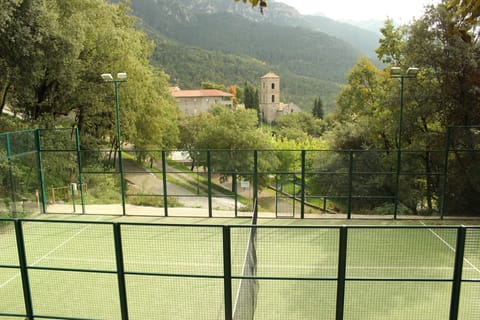 Sport court