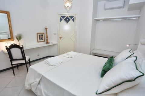 2 bedrooms, in-room safe, free WiFi, bed sheets