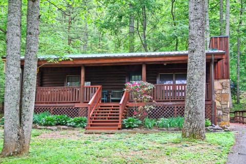 Hemlock Haven Cabin
