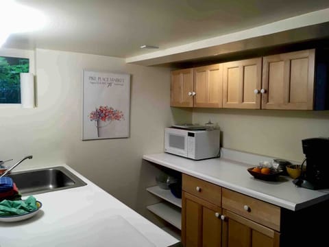 Well stocked kitchen with lots of storage. Efficient, fresh air!