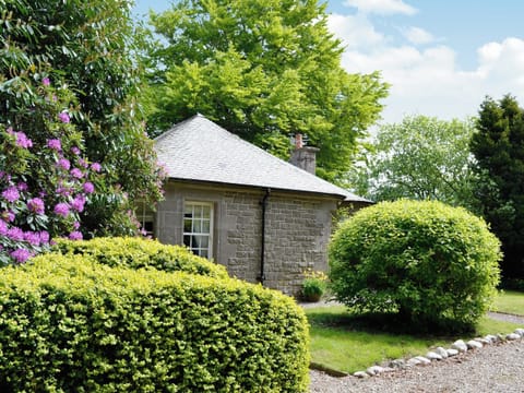 Listed former gatehouse for Dunlappie House | Dunlappie Lodge, Edzell, near Brechin