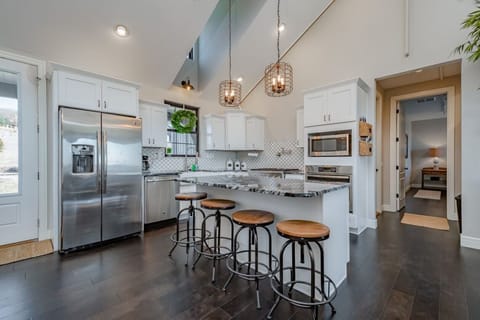 Convenient island with barstool seating