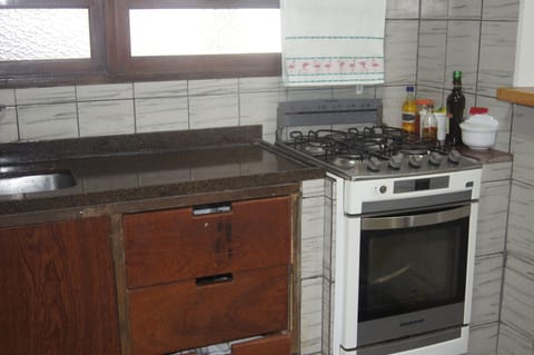 Microwave, oven, stovetop, coffee/tea maker