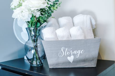 Large bath and hand towels provided for all guests.