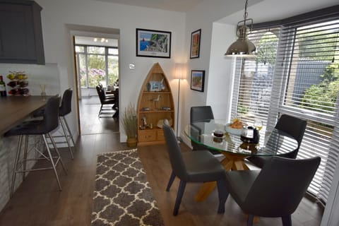 Informal dining area in kitchen