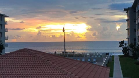 Beach/ocean view