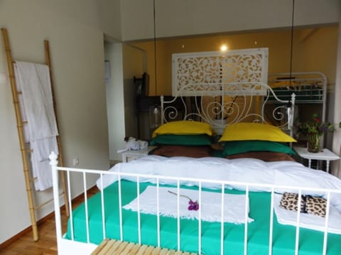 YOUR PERSONAL COMFORT GUIDE
Whatever your sleeping preference may be, we're sure to have the perfect mattress to suit.