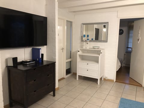 2 bedrooms, in-room safe, iron/ironing board, WiFi