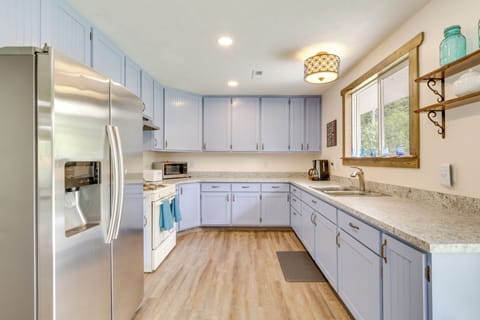 Kitchen | Drip Coffee Maker | Cooking Basics | Toaster