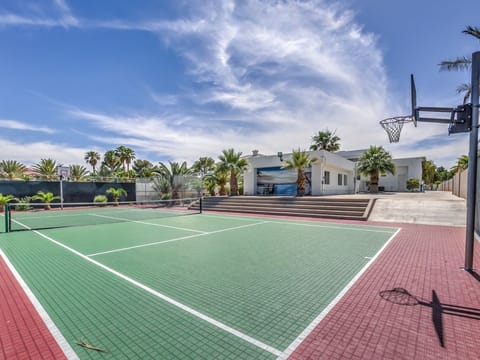 Sport court