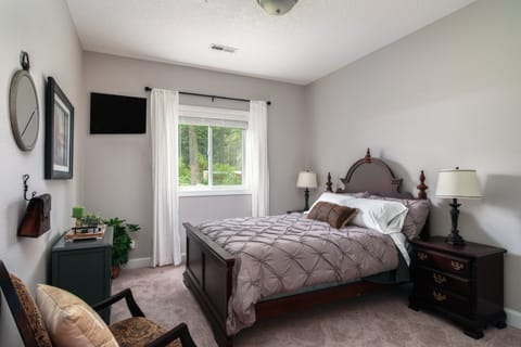 Lie the other bedrooms, the Calgary has country views.