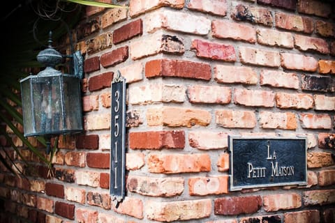 Cottage address sign