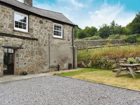 Charming ground floor apartment | Lower Hameldown - Wooder Manor, Widecombe-in-the-Moor, near Bovey Tracey