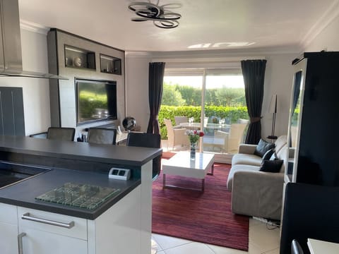 Lounge with new smart TV and media wall.
