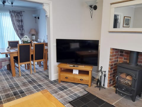 Living room | Wheelhouse 21, Amble