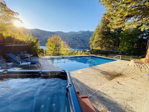 Outdoor pool, a heated pool