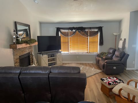 Smart TV, fireplace, video games, DVD player