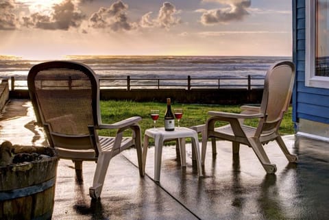 Watch amazing sunsets from the comfort of a private fenced back yard!