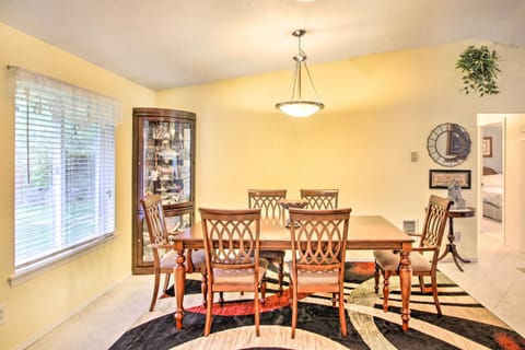 Dining Table | Dishware & Flatware Provided