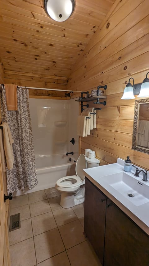 First-floor bath with full shower and bathtub!