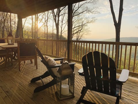 Sharing this Mountain View with you! Monteagle Tn Life at the Top! VRBO9148664
