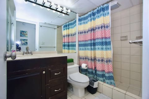 Bathroom | Hair dryer, towels