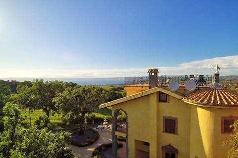 Property, Sky, Real Estate, House, Building, Home, Estate, Roof, Rural Area, Tree