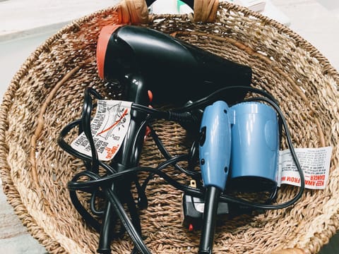 Combined shower/tub, hair dryer, towels, soap