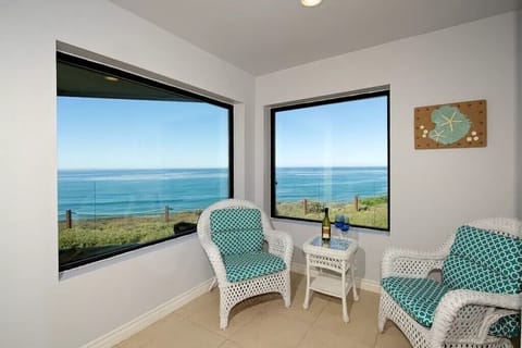 Nook with windows for indoor viewing