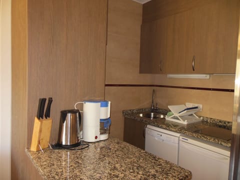 Fridge, microwave, dishwasher, coffee/tea maker