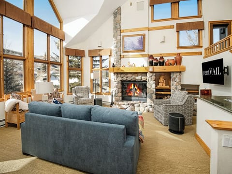 Living Room w/ Sleeper Sofa