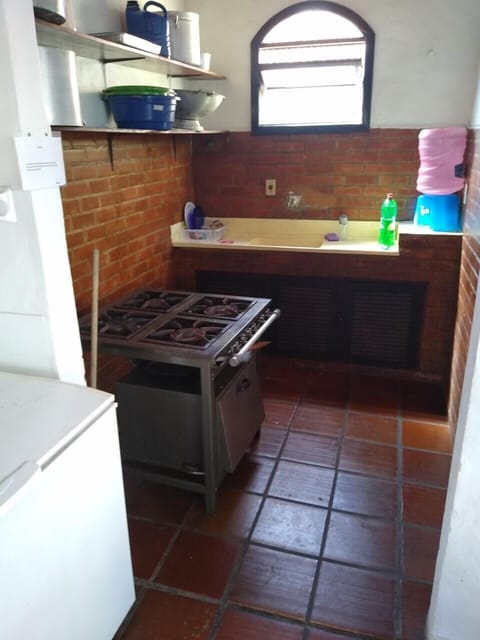 Fridge, oven, stovetop, highchair