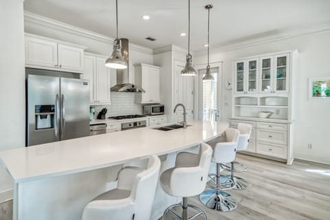Beautifully Updated Kitchen