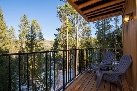 SWP Beaver Village 1124 Private deck