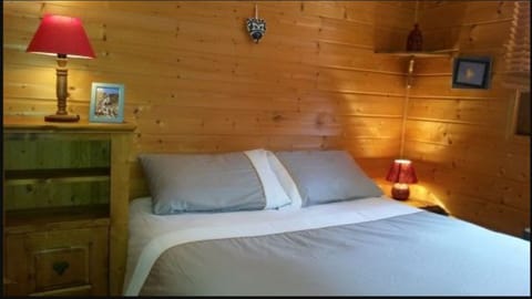 1 bedroom, travel crib, free WiFi