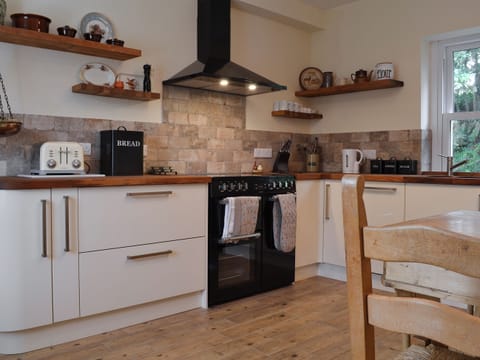 Kitchen with dining area | Blaithwaite Cottage - Blaithwaite Estate, Waverton, near Wigton