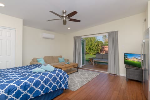 Studio (optional 5th bedroom)