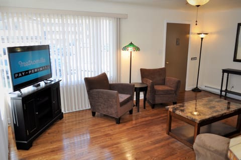 Living room & front door