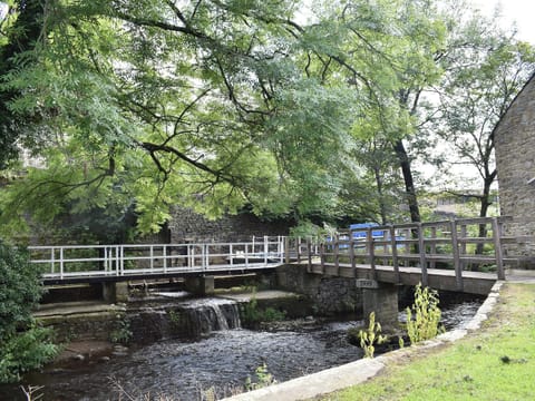 The canal and river in Skipton