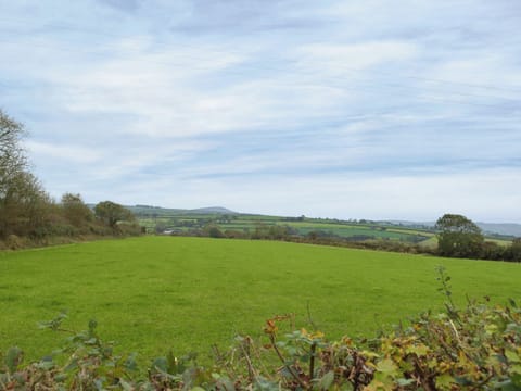 Lush rolling Pembrokeshire countryside | Snowdrop Cottage - Penfeidr Cottages, Glanrhyd, near Newport