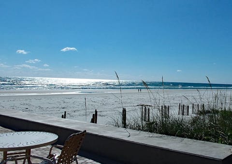 Beach nearby, beach towels