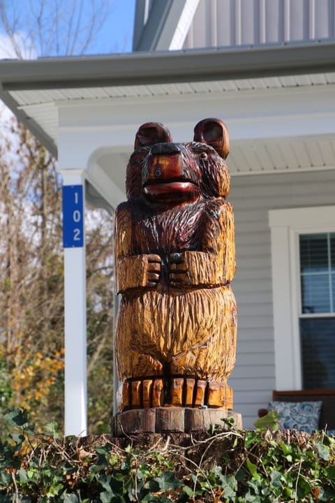 Little Bear Welcomes You!