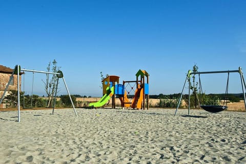 Immediate Surroundings [summer] (&lt;1 km)