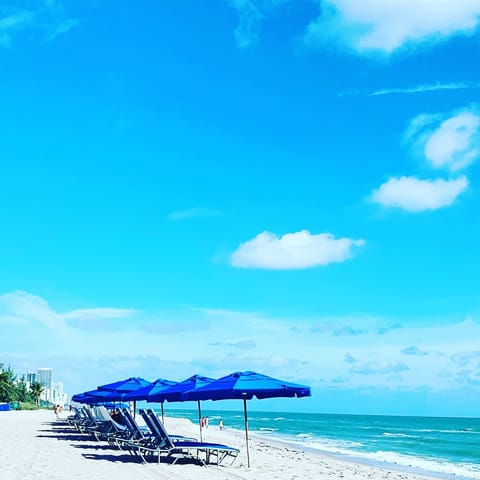 Beach | Sun loungers, beach towels